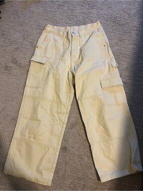 Cargo Pants in cream - Classic Utility Style